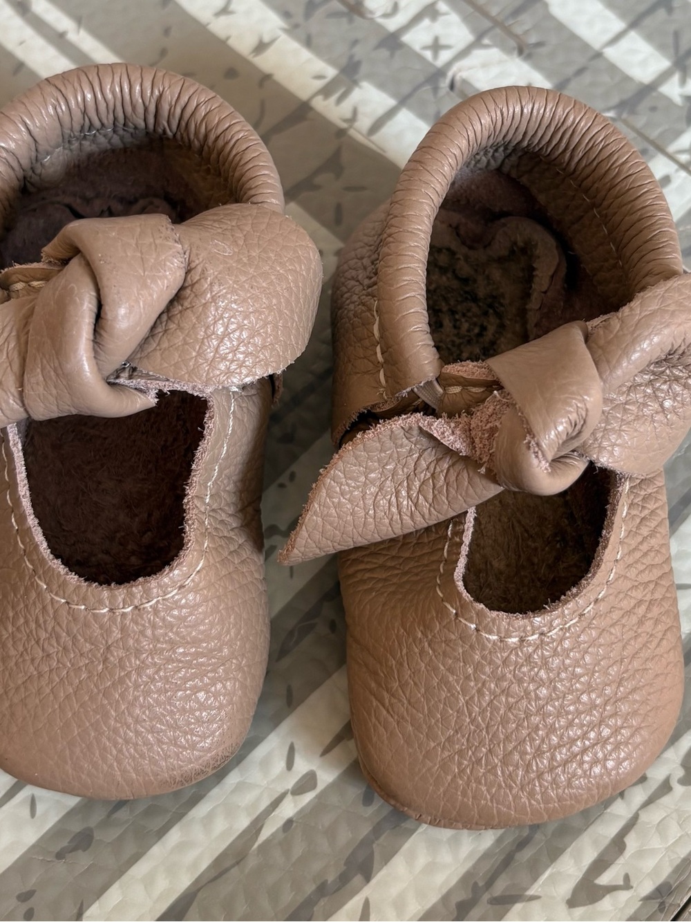 Freshly Picked Tan Leather Bow Baby Moccasins